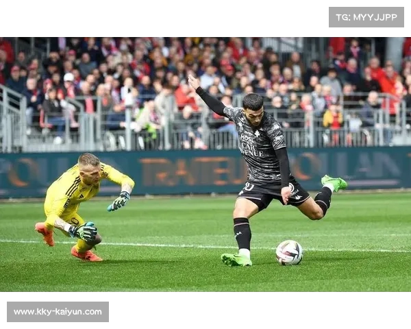 梅斯0-1不敌尼斯，保级形势依然严峻